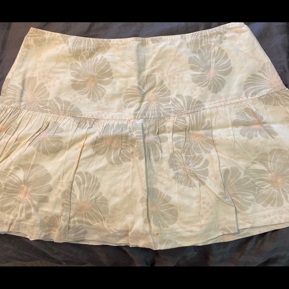 Floral mini skirt